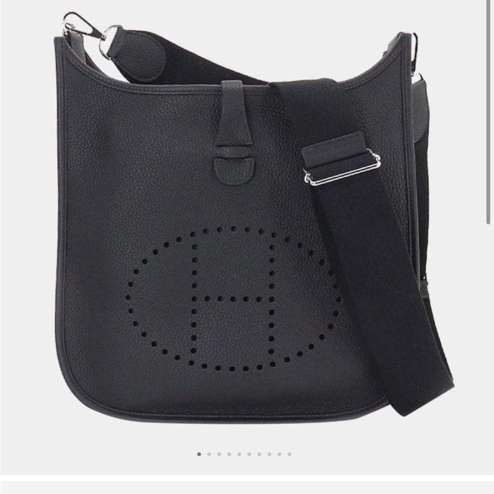 1997 Hermes Evelyne Shoulder bag. Stamp logo 28 A